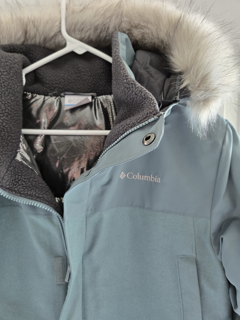 Columbia Youth Ice Blue Hooded Winter Parka - Picture 2 of 5